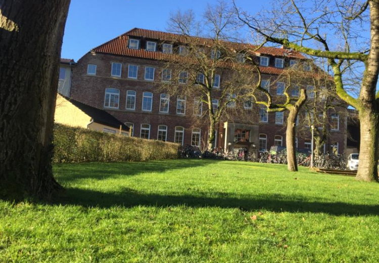 Neue Lehrerinnen und Lehrer