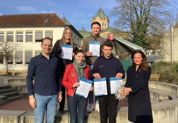 Auszeichnung bei Chemieolympiade