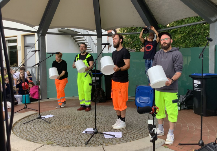 PEACE! Zusammen.Trommeln