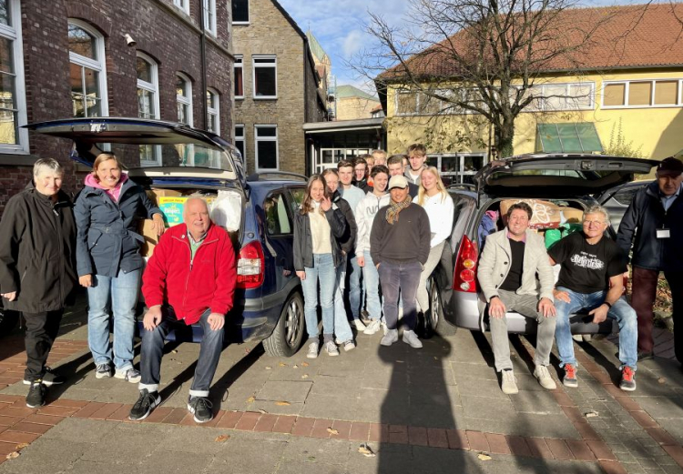  Kleiderspendenaktion an Sankt Martin