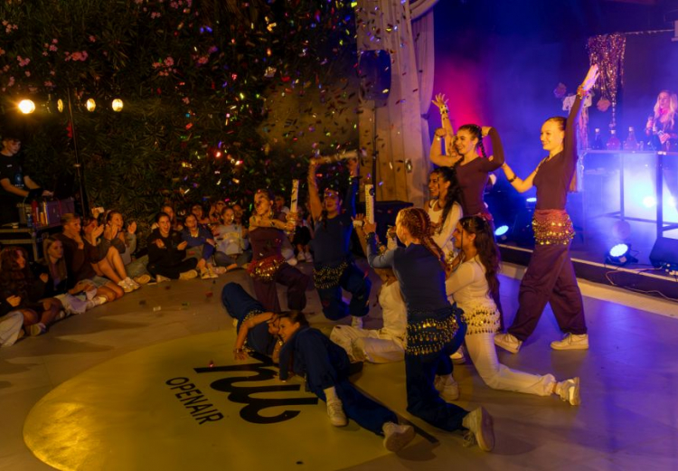 Bunter Abend in Assisi