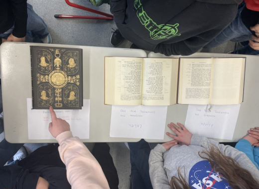 Klassen 5C und 5D entdecken die Bibel