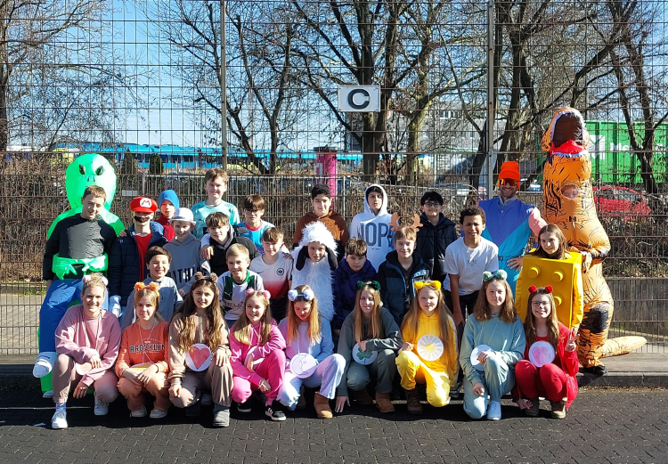 Rosenmontag in Haus 5