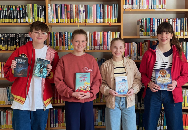 Lieblingsbücher im Fokus – Die Bibliotheks-AG stellt ihre Rezensionen vor